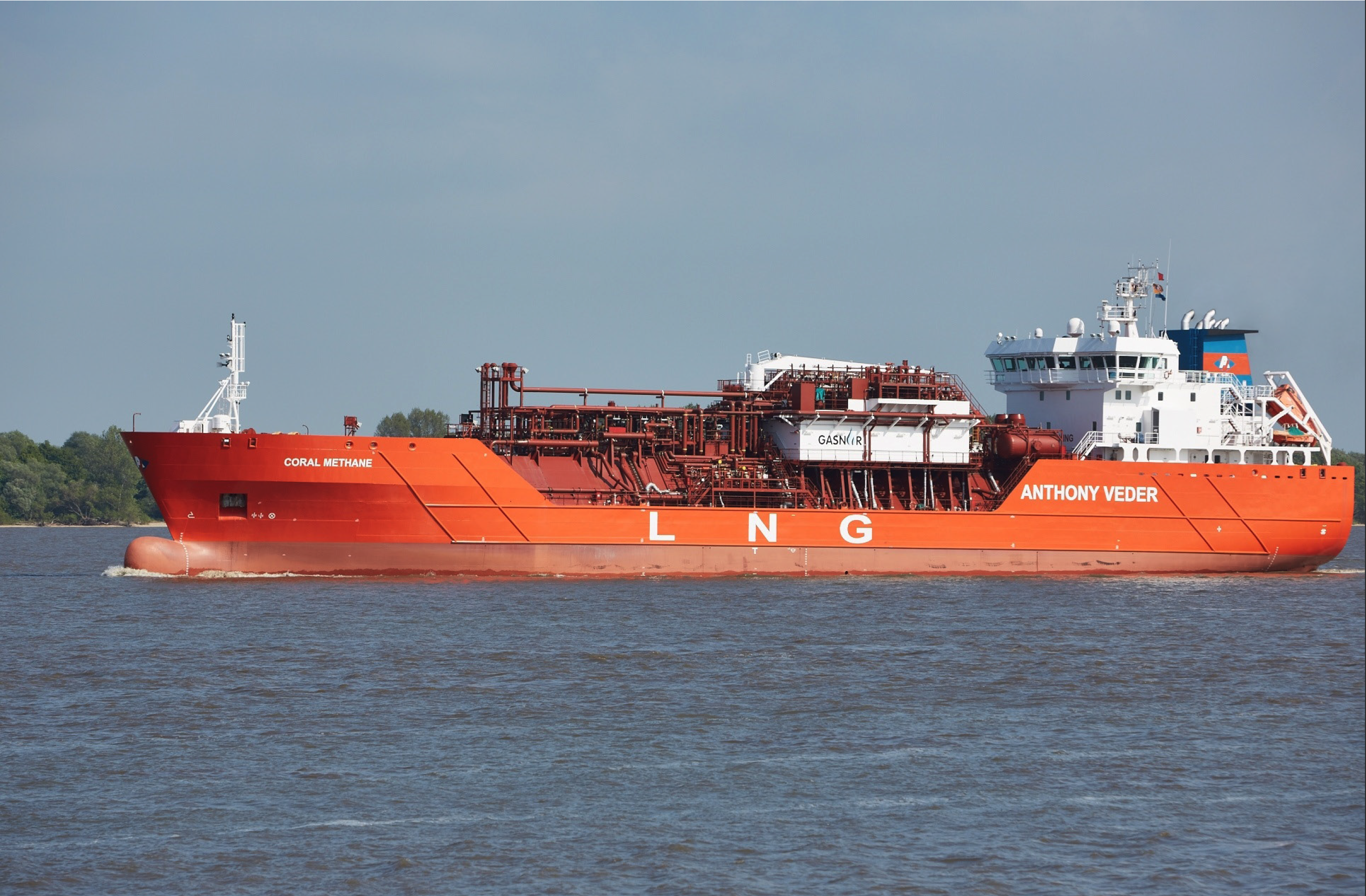 Liquefied Natural Gas LNG Solution transfer system Ship to ship Bunkering, SIL2 transfer system